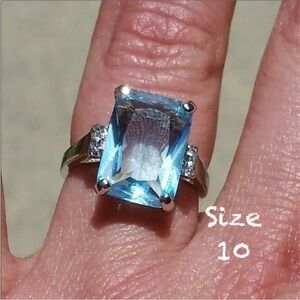 5⭐ Rated Sterling Silver Aquamarine Ring Size 10